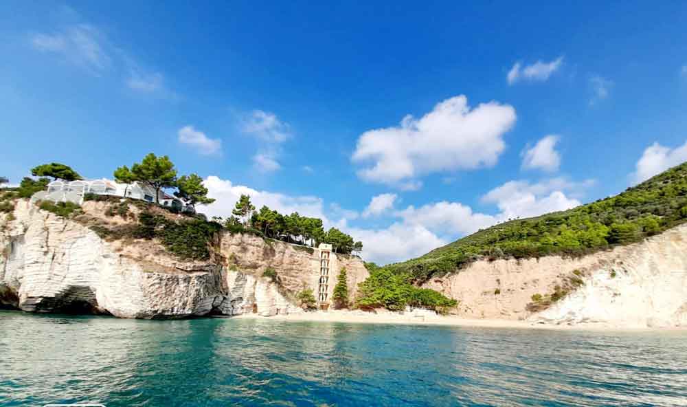 Noleggio Barche e Visita Grotte Marine di Vieste